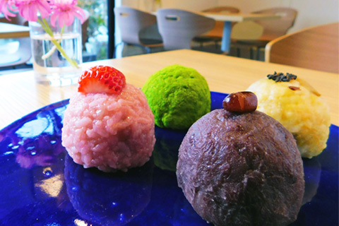 洋菓子　和菓子など TokyoBakedBase｜イチゴパフェサンドクッキー 10個入＜ベイクド