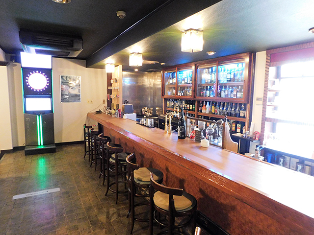 Cafe & Bar Hide Outの写真